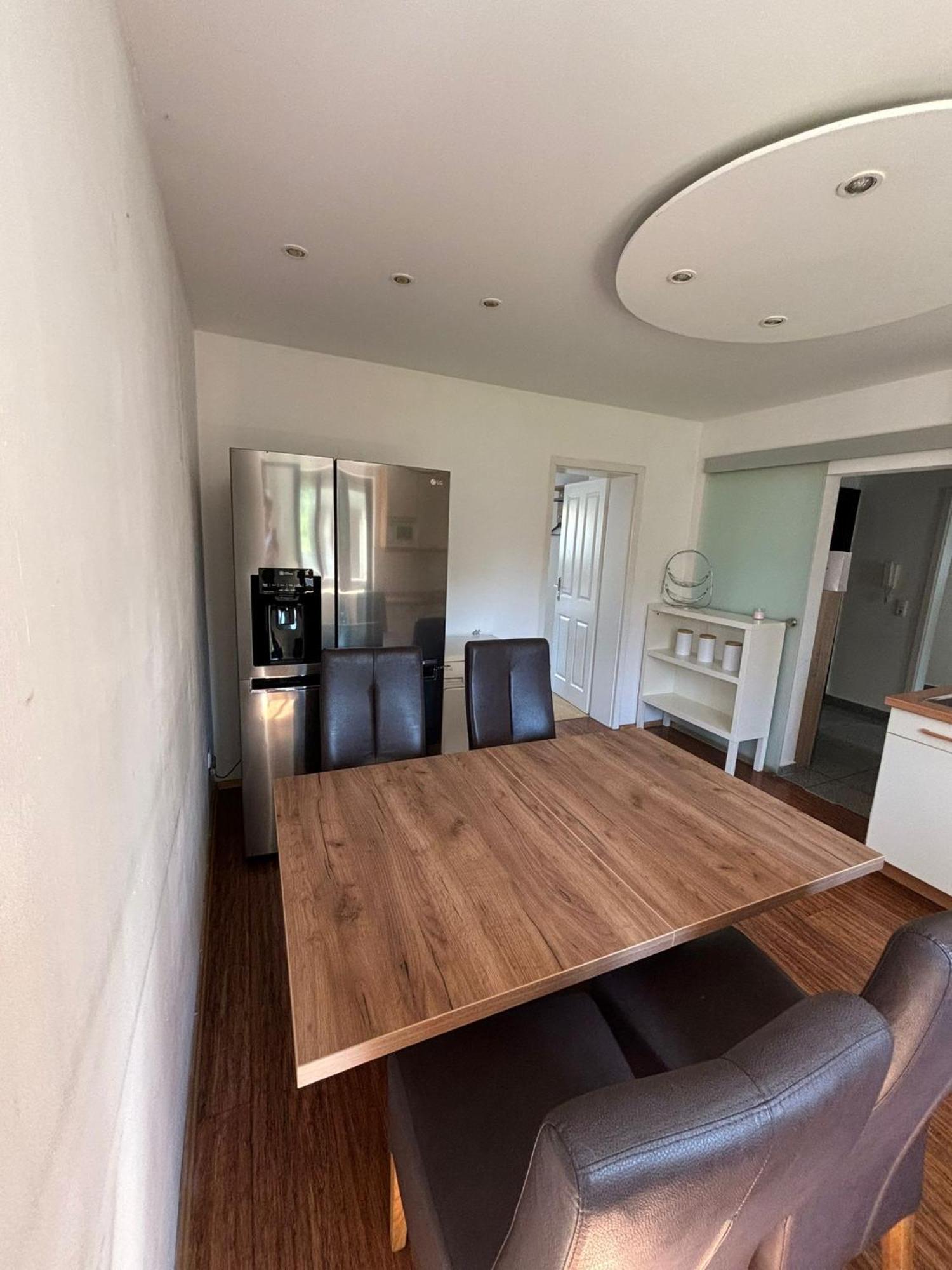 Erdgeschosswohnung Neben Schloss Blutenburg Mit Privatem Garten Appartement *